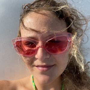 Meet your Posher, Rachel